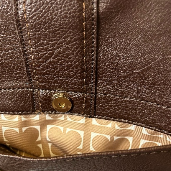 Women’s Liz Claiborne New York | Dark Brown Crossbody Bag - Picture 8 of 8